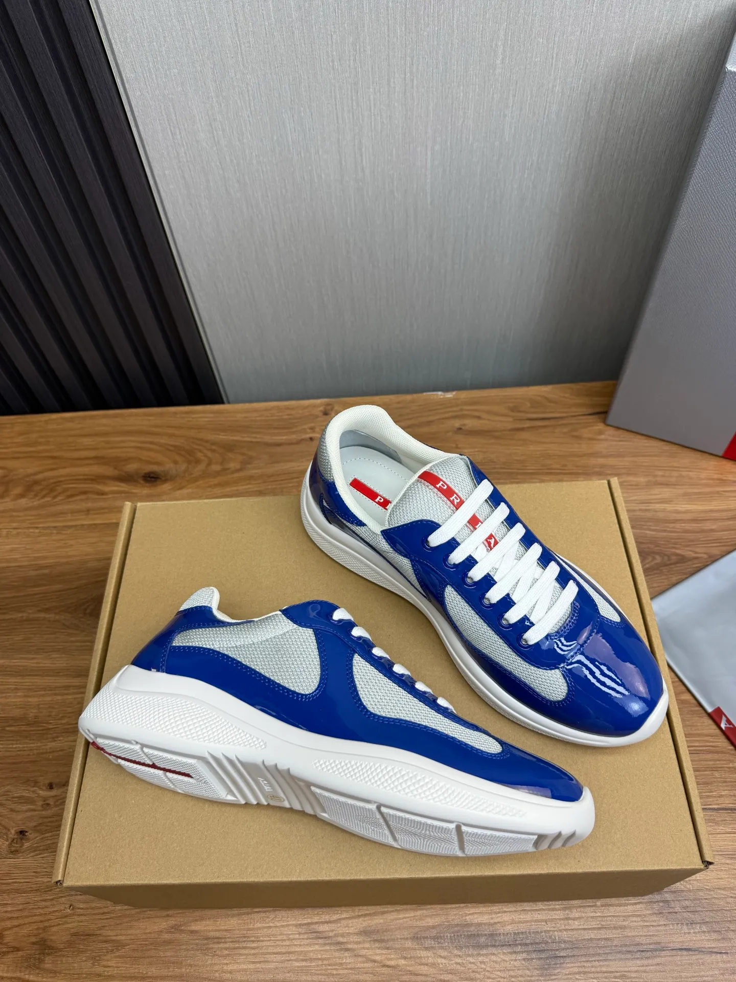 Men's shoes 640💰 [PRADA] Hot selling items🔥Must be recommended every day~~ Official website synchronized, 1:1 high quality shipments✔️ Imported cowhide fabric, rubber material + cowhide lining, original bottom, high-end airplane box packaging🎁 38-45 (38.45 custom-made, non-returnable)